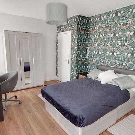 Comfy Double En-Suite Room In Barking Barking  Exterior foto
